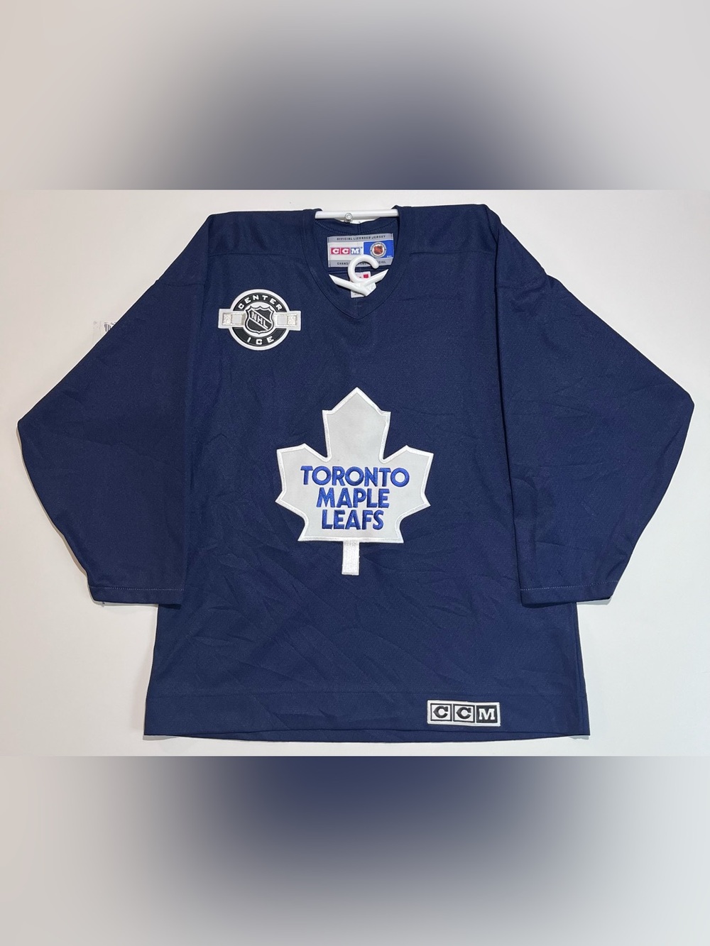 CCM Toronto Maple Leafs Navy Hockey Jersey - Men's medium